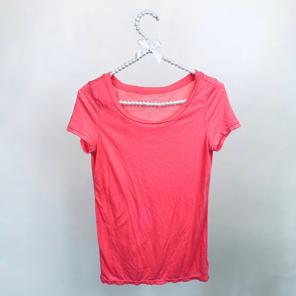 *FREE w/bundle* American Eagle Favorite Tee Small
